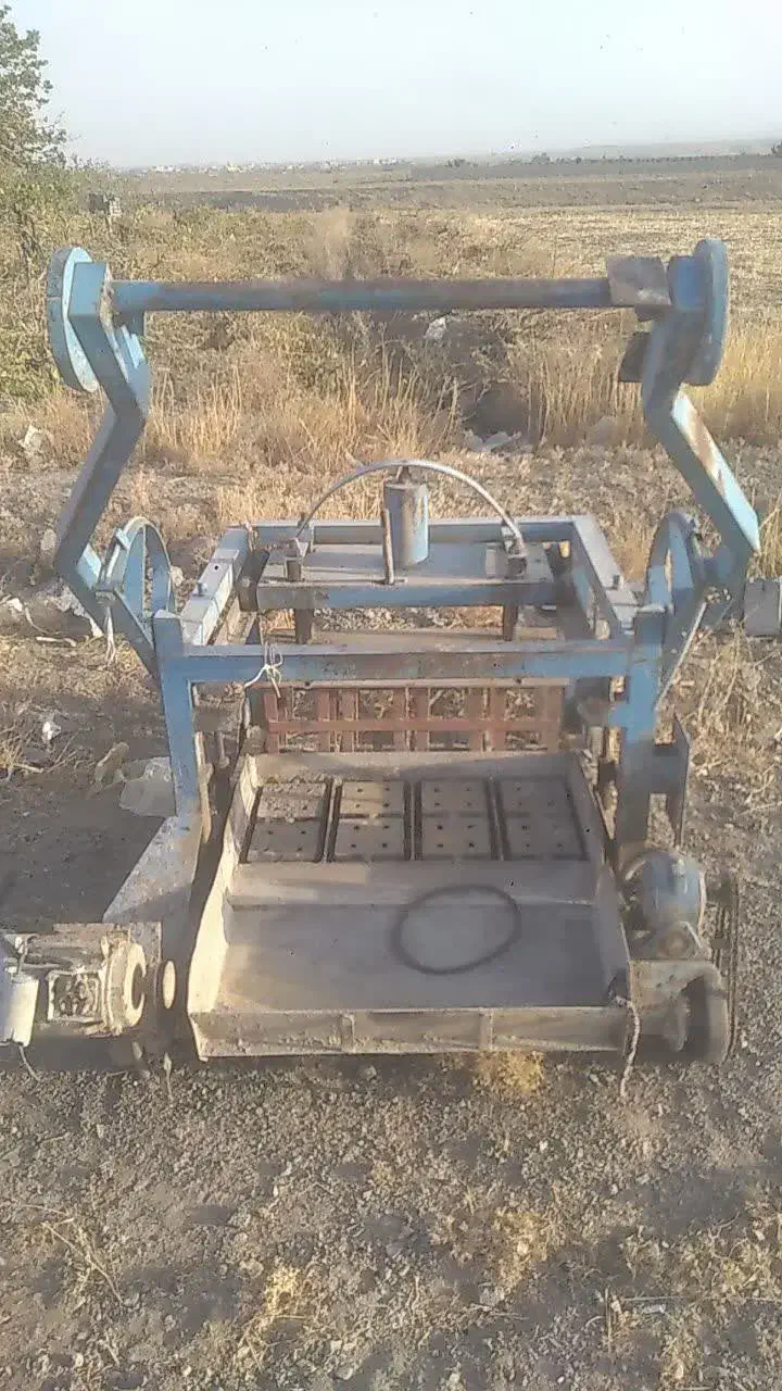 دستگاه بلوکه زنی و کانکس|ماشینآلات صنعتی|مشهد, میان ولایت|دیوار