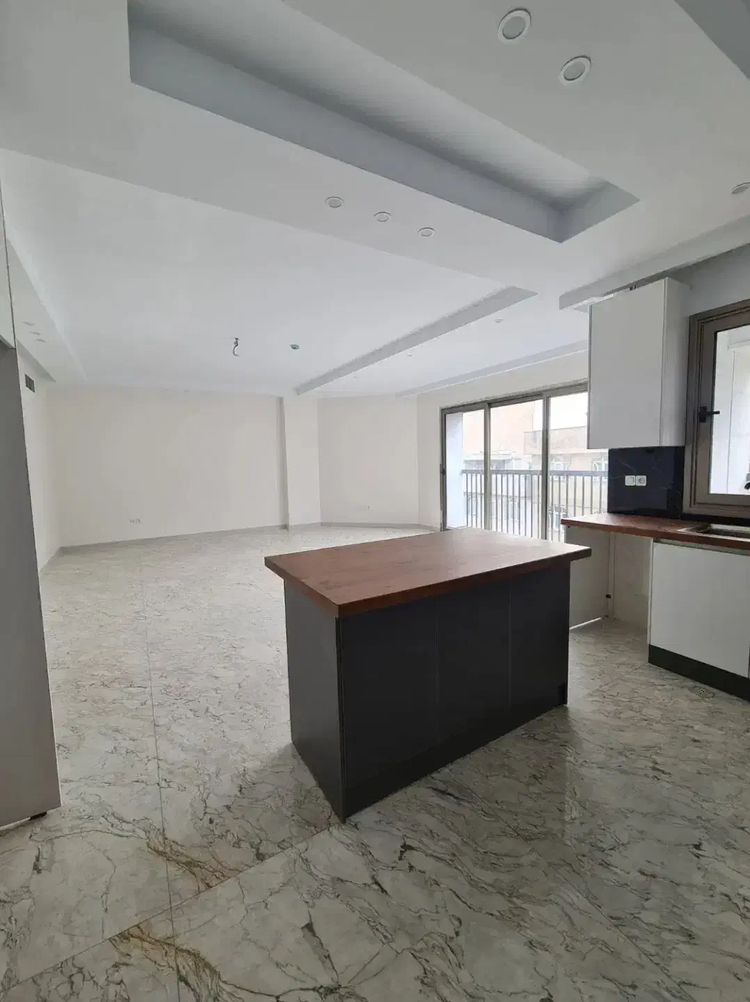 ۹۰ متر / شیک و خوش نقشه / فایل شخصی