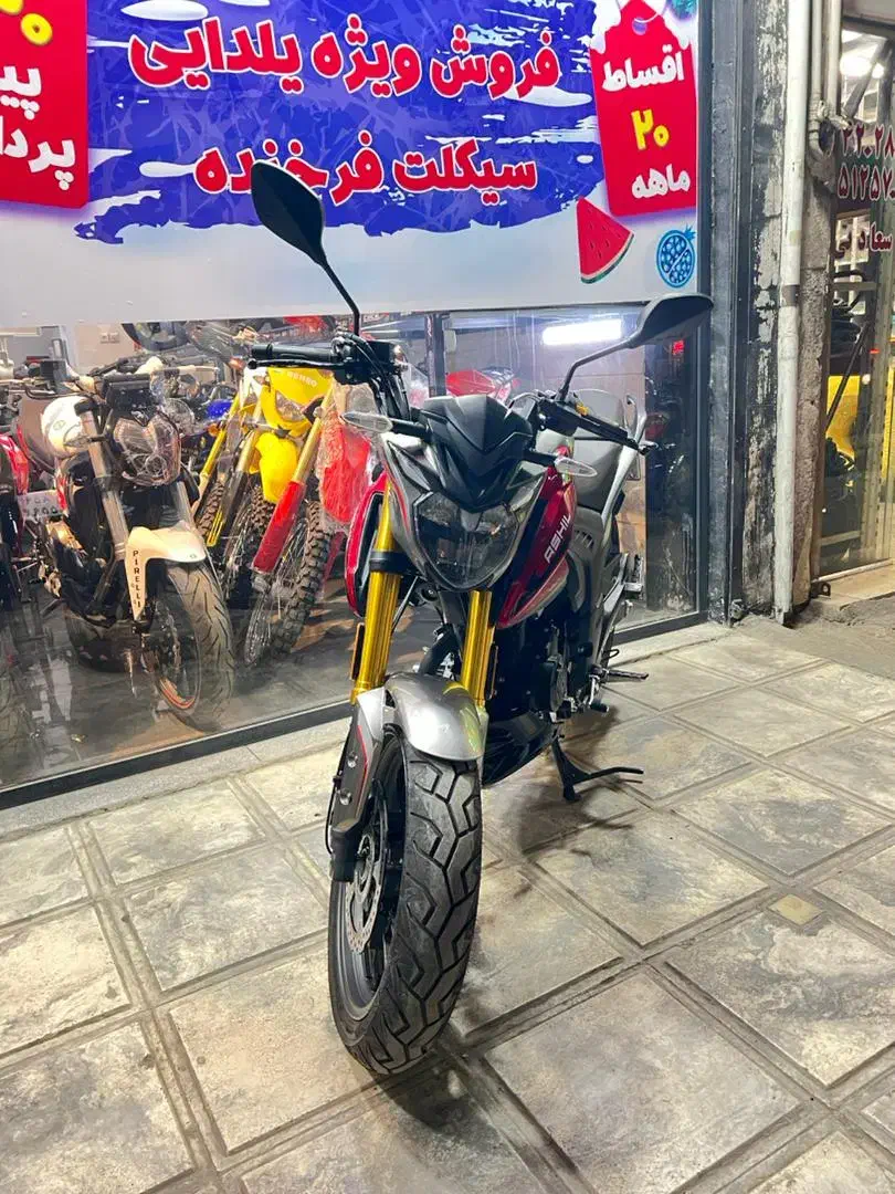 آشیل۲۰۰|موتورسیکلت|مشهد, کوی المهدی|دیوار