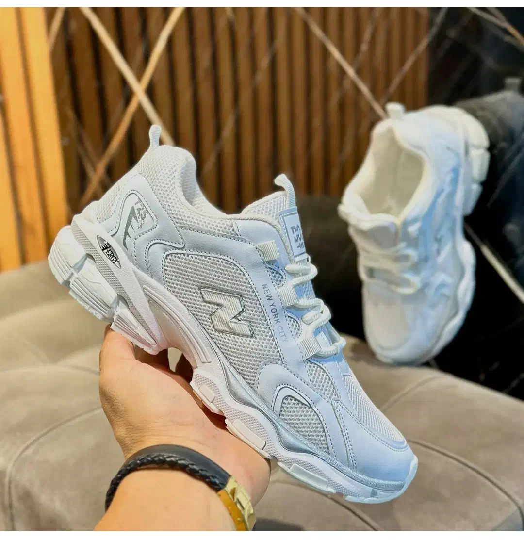 کتونی های زنونه و مردونه باکیفیت بالا|کیف، کفش، کمربند|میانه, |دیوار