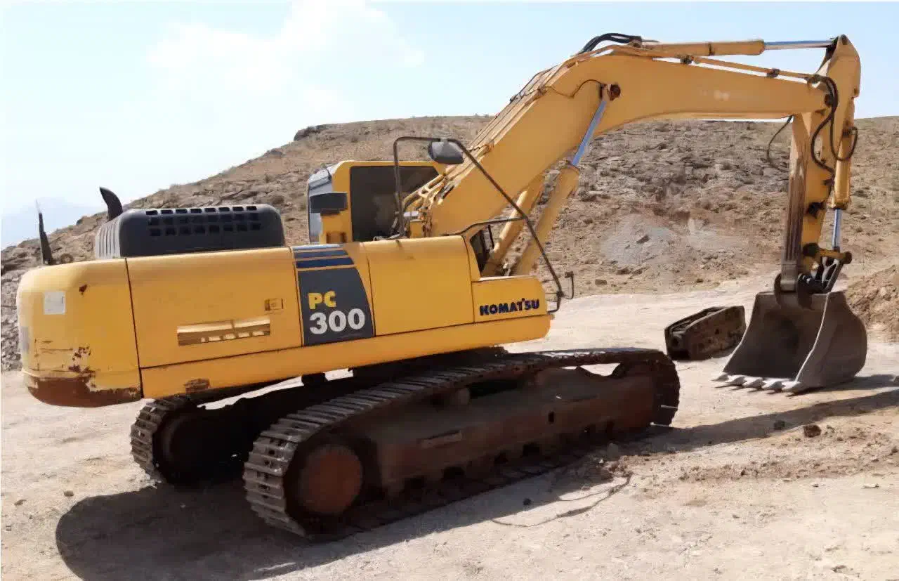 خدمات بیل مکانیکی 300 و 200 کوماتسو خط 7 معادن|ماشین‌آلات صنعتی|ساوه, |دیوار