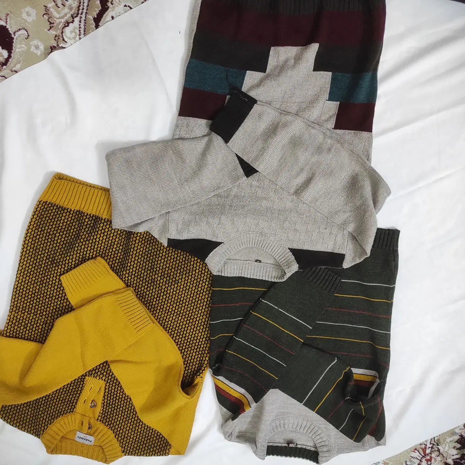 پوشاک|لباس|بیرجند, |دیوار