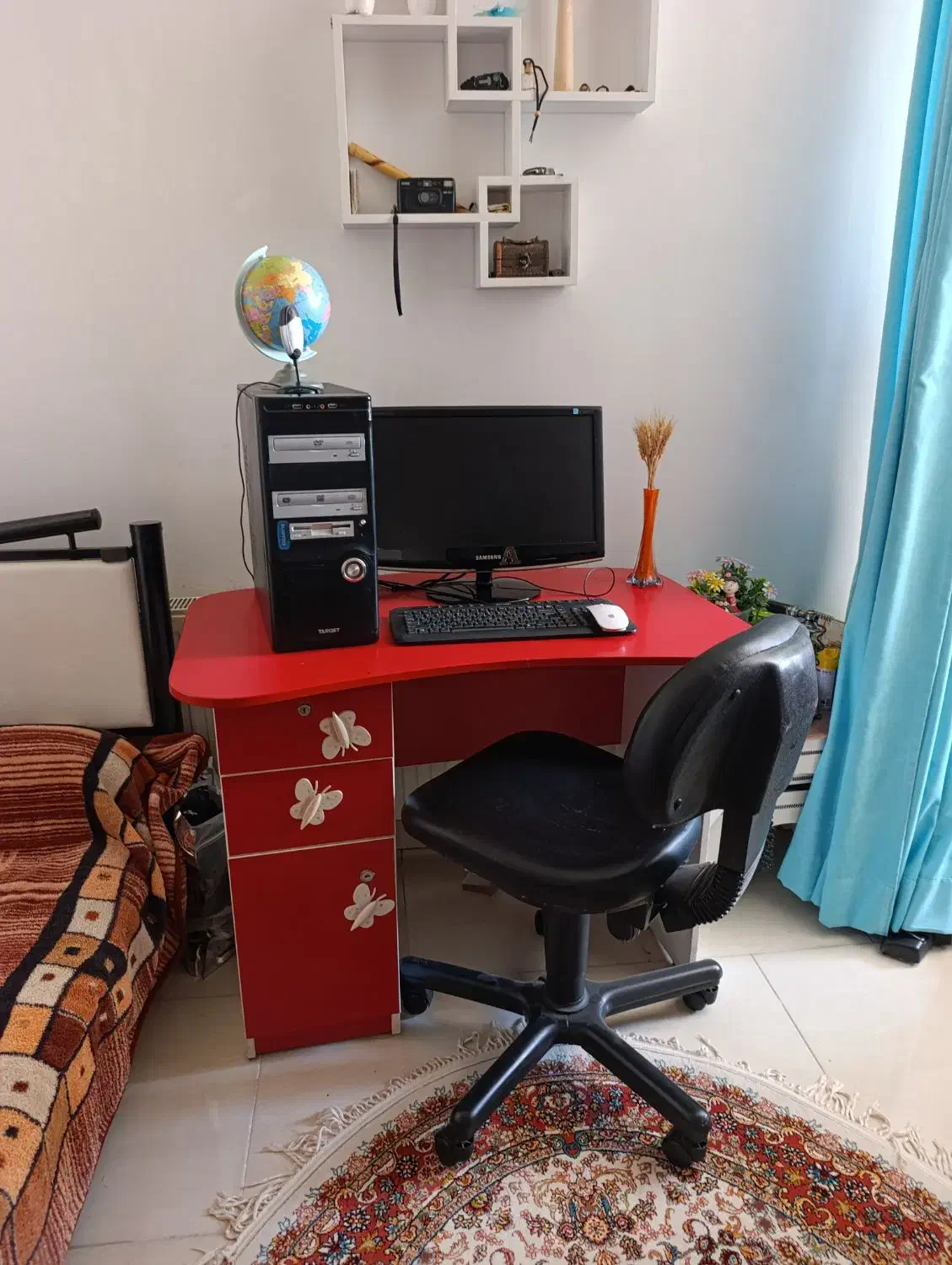 کامپیوتر  میزو صندلی سفارشی جداهم فروخته میشه|رایانه رومیزی|ارومیه, |دیوار