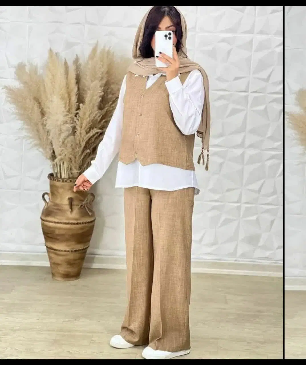 پوشاک|لباس|کلاله, |دیوار