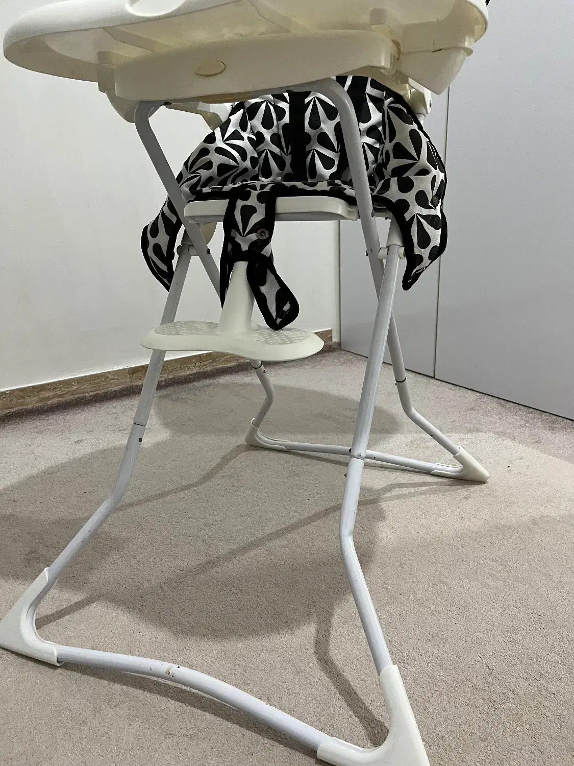 صندلی غذا|تخت و صندلی بچه|رشت, شهریاران|دیوار