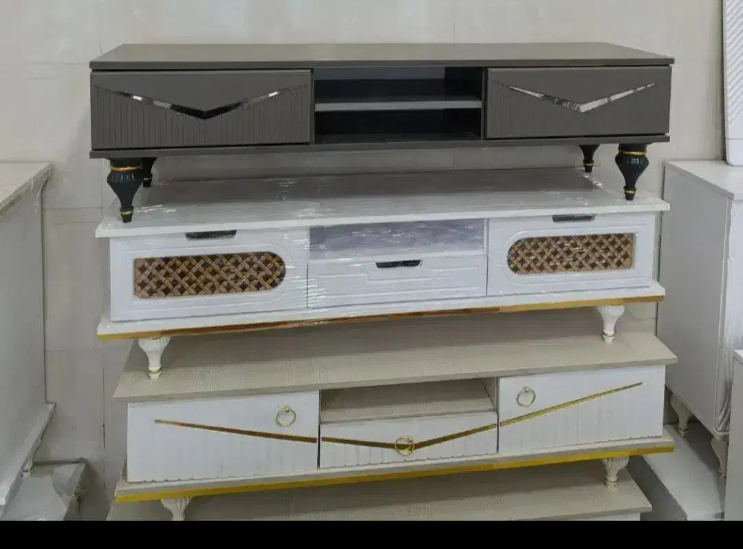 دومیلیون وسبصد هزار میزا|میز تلویزیون|خرمآباد, |دیوار