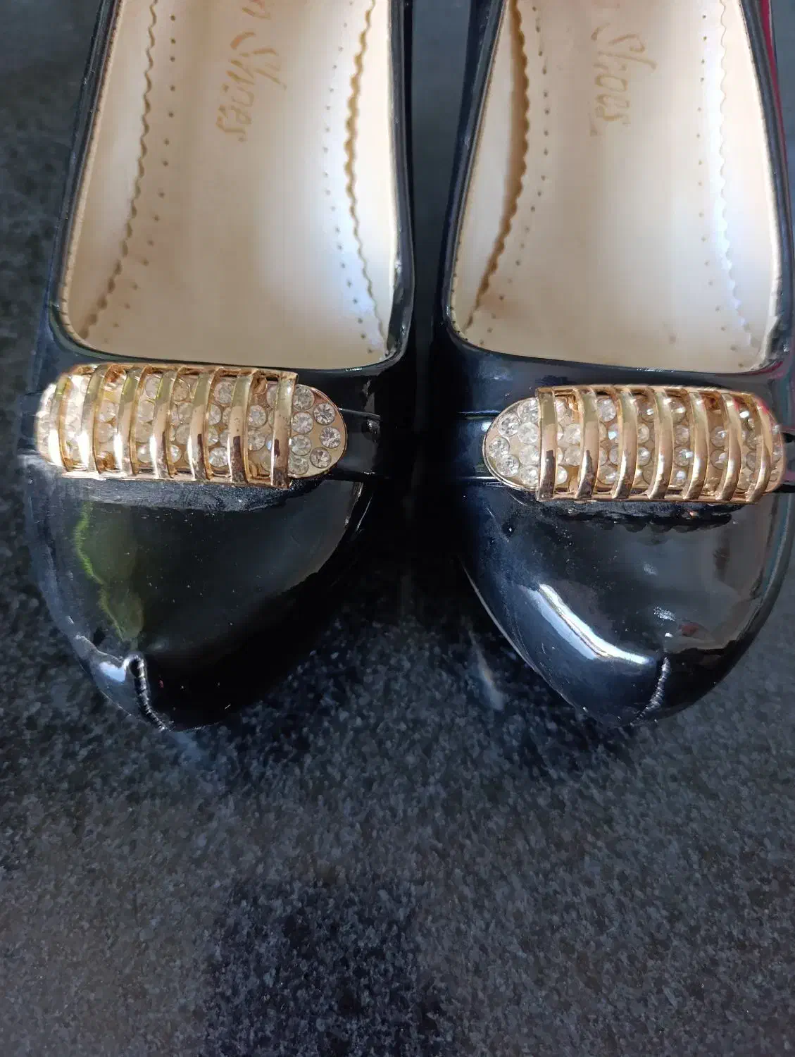 کفش نو بدون استفاده  یک جفت 37 و 36 کاملا نو|کیف، کفش، کمربند|مسجد سلیمان, |دیوار