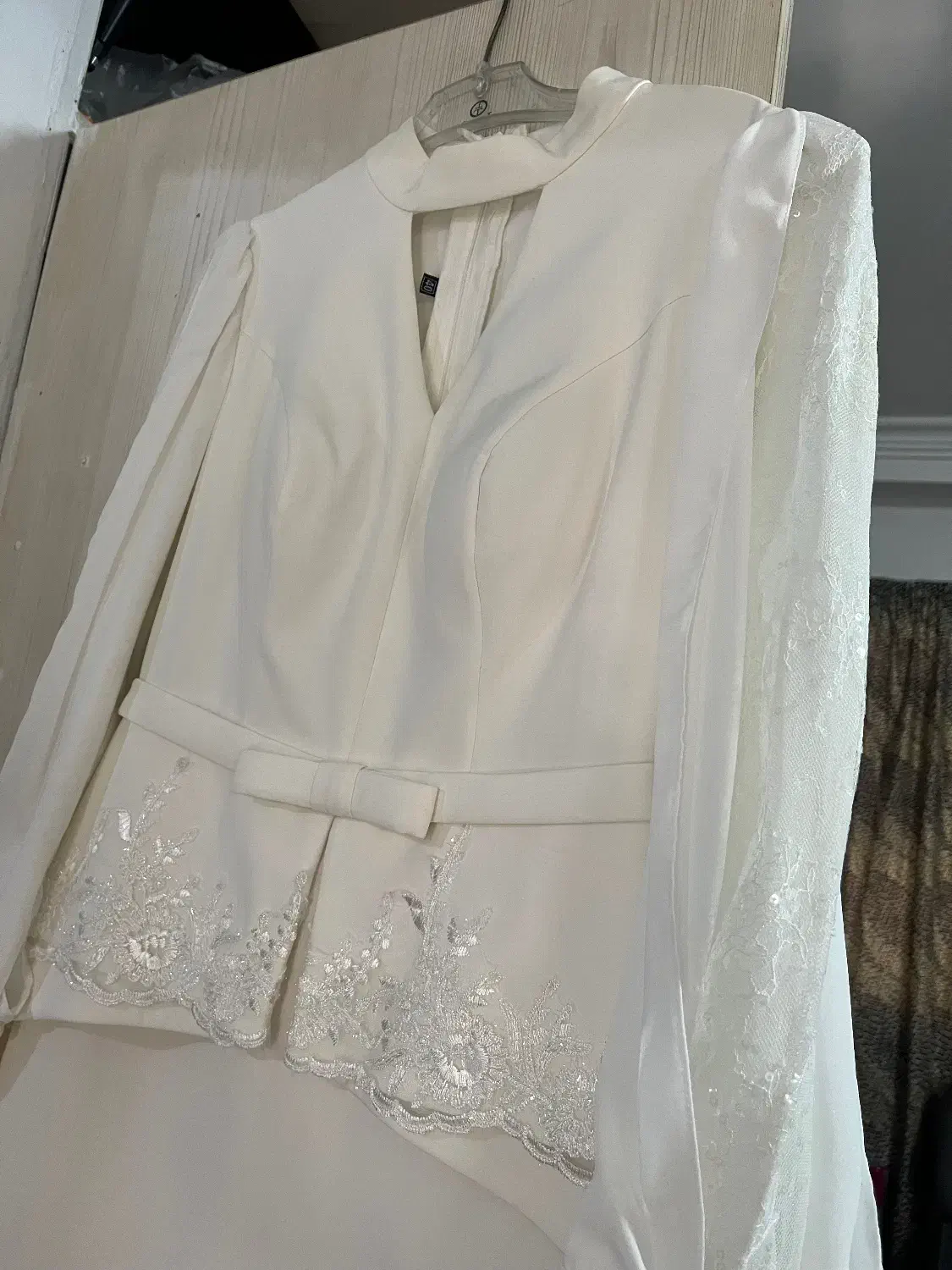 لباس مجلسی|لباس|گرگان, |دیوار