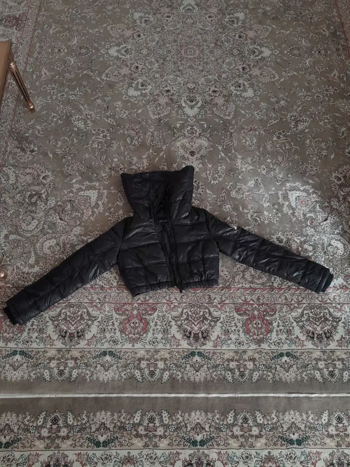 کاپشن|لباس|اسلامشهر, چیچکلو|دیوار