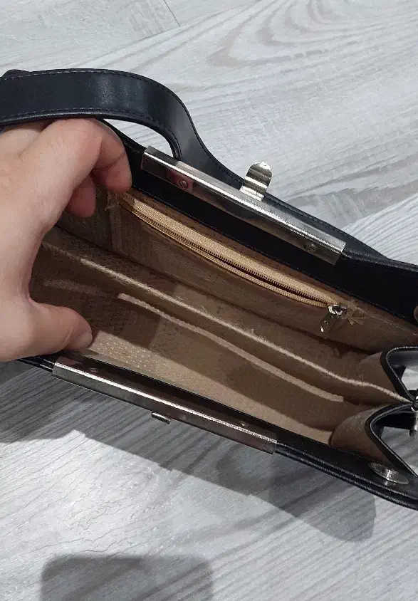 کیف زنانه چرم|کیف، کفش، کمربند|رشت, منظریه|دیوار