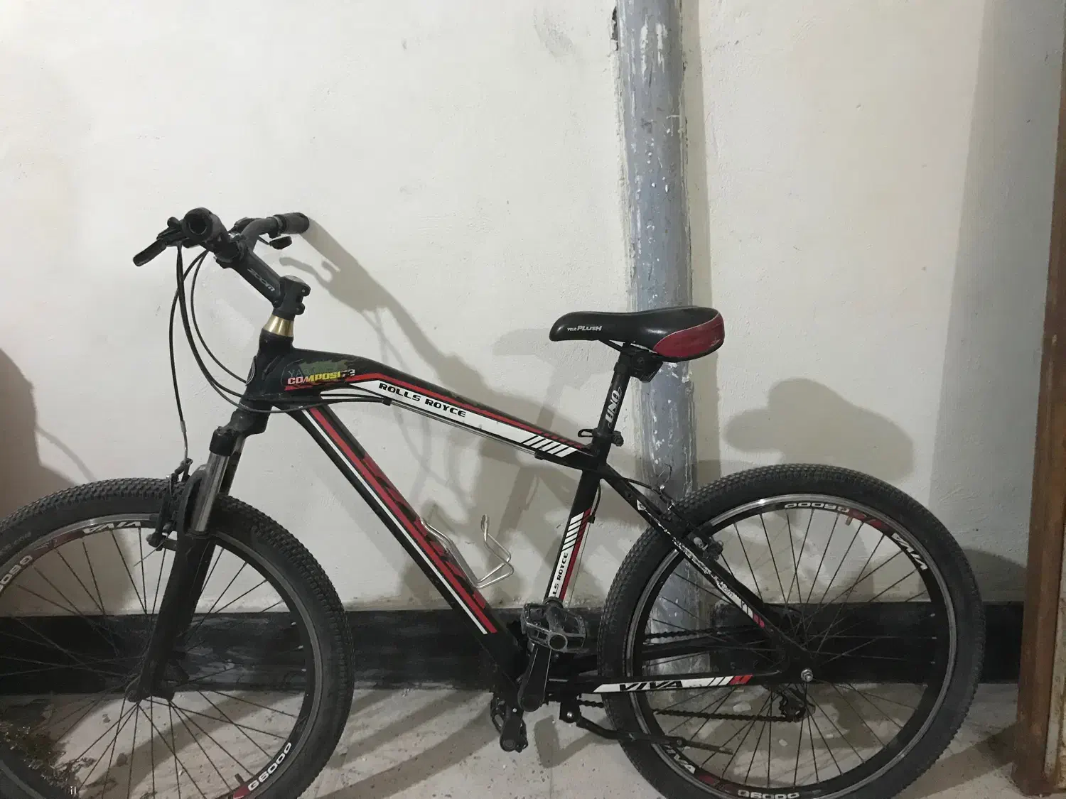 دوچرخه ۲۸ویوا|دوچرخه، اسکیت، اسکوتر|آبسرد, |دیوار