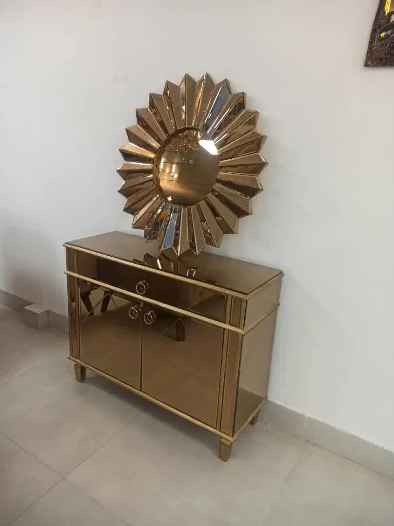 کنار سالنی آینه کنسول|بوفه، ویترین، کنسول|رشت, آتشگاه|دیوار