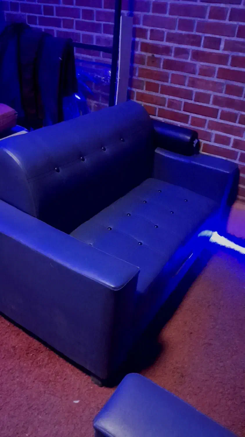 ۳ عدد مبل راحتی دونفره مناسب دفتر ،گیم نت ،سالن|مبلمان خانگی و میز عسلی|تهران, مینیسیتی (شهرک نفت)|دیوار