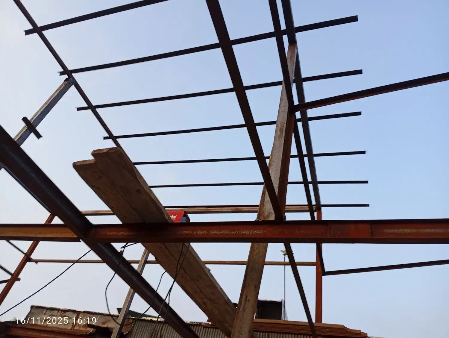 نجاری حلبی کوبی جوشکاری سخف لمه رابیتس کمپارس|خدمات پیشه و مهارت|بندر انزلی, بشمن|دیوار