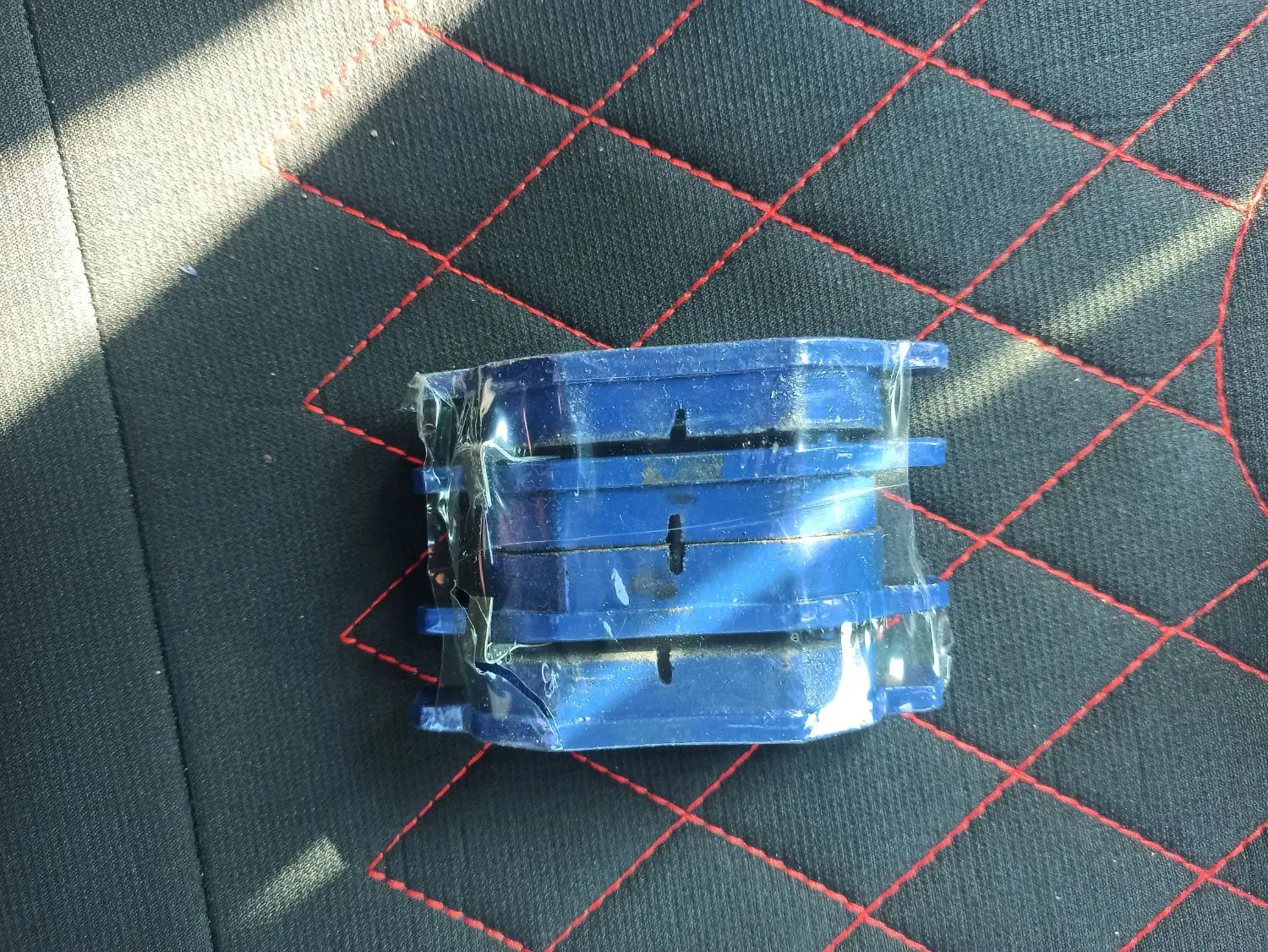 لنت عقب آریزو|قطعات یدکی و لوازم جانبی|رشت, دباغیان|دیوار