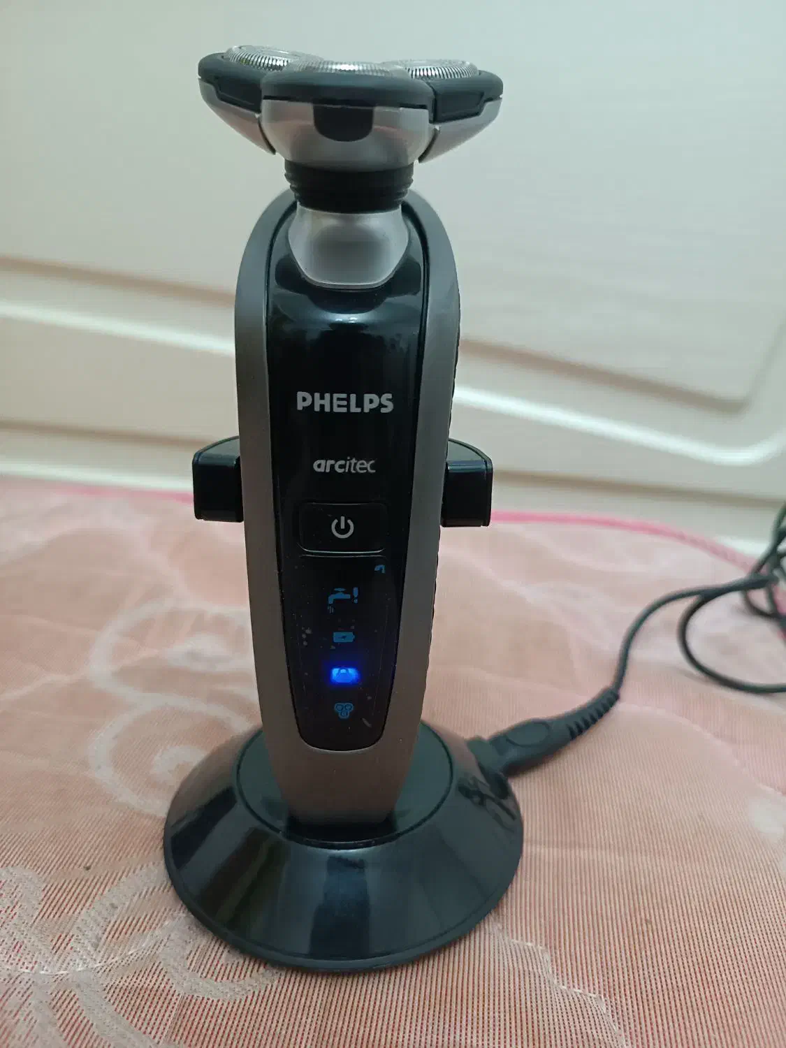 ریش تراش فیلیپس|آرایشی، بهداشتی، درمانی|هشتگرد, هیو|دیوار