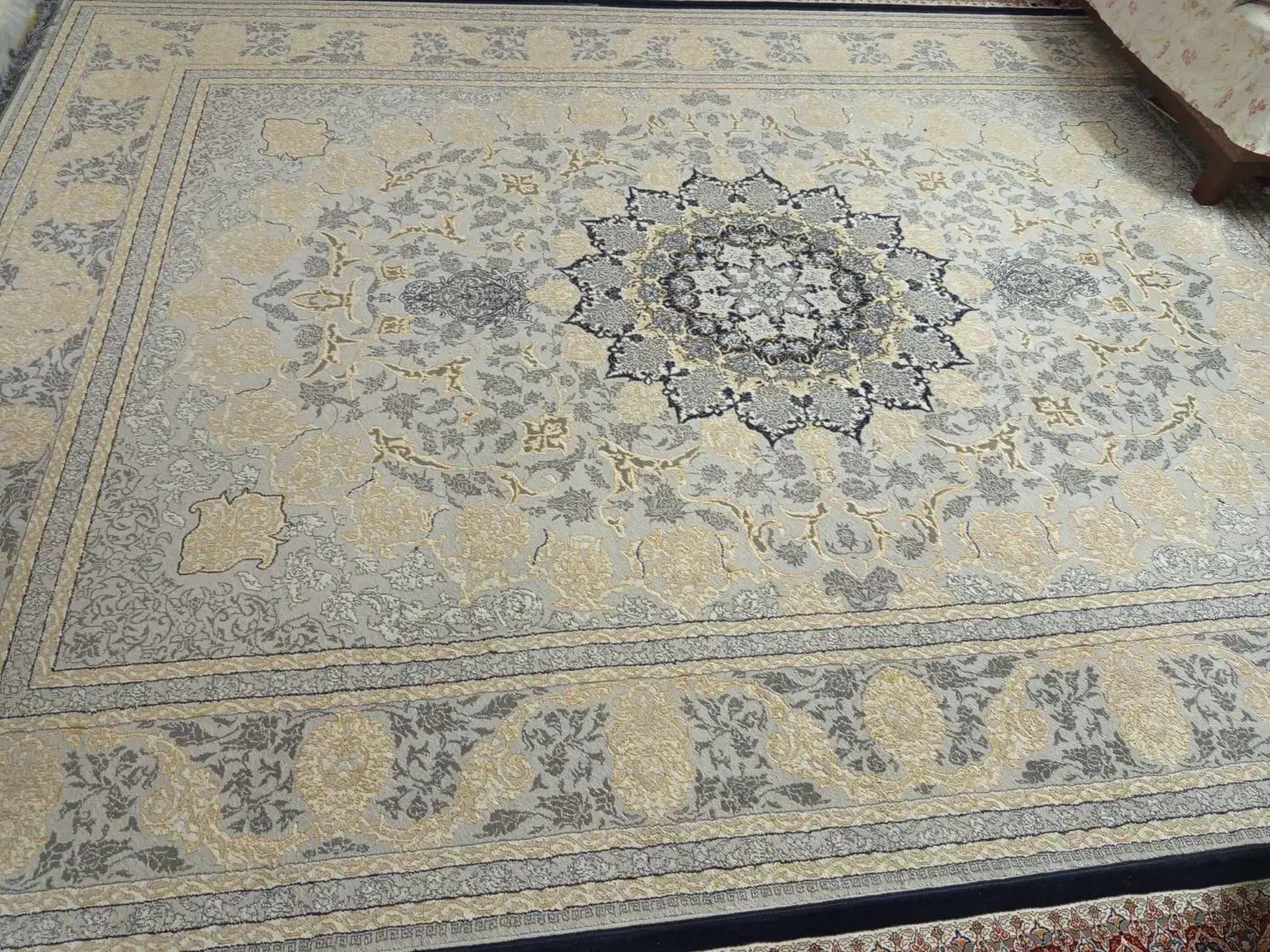 فرش|فرش|تهران, آهنگ|دیوار