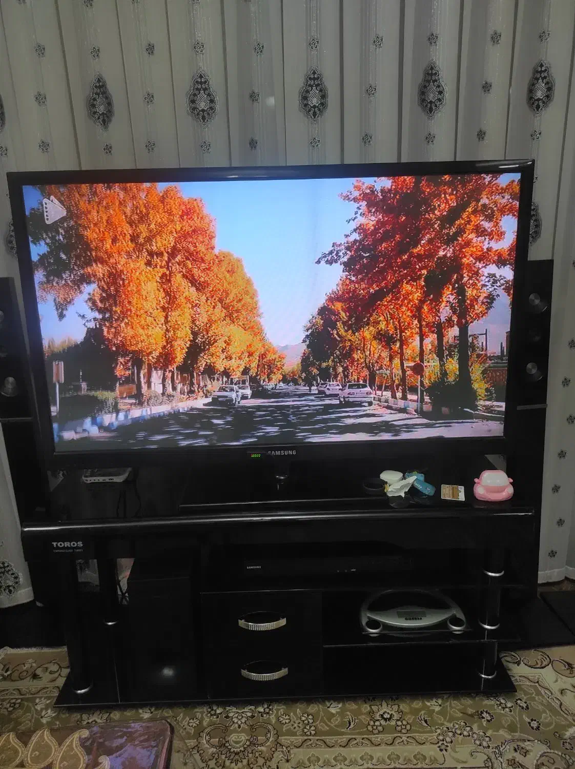 تلویزیون سامسونگ 51اینچ|تلویزیون و پروژکتور|بروجرد, |دیوار