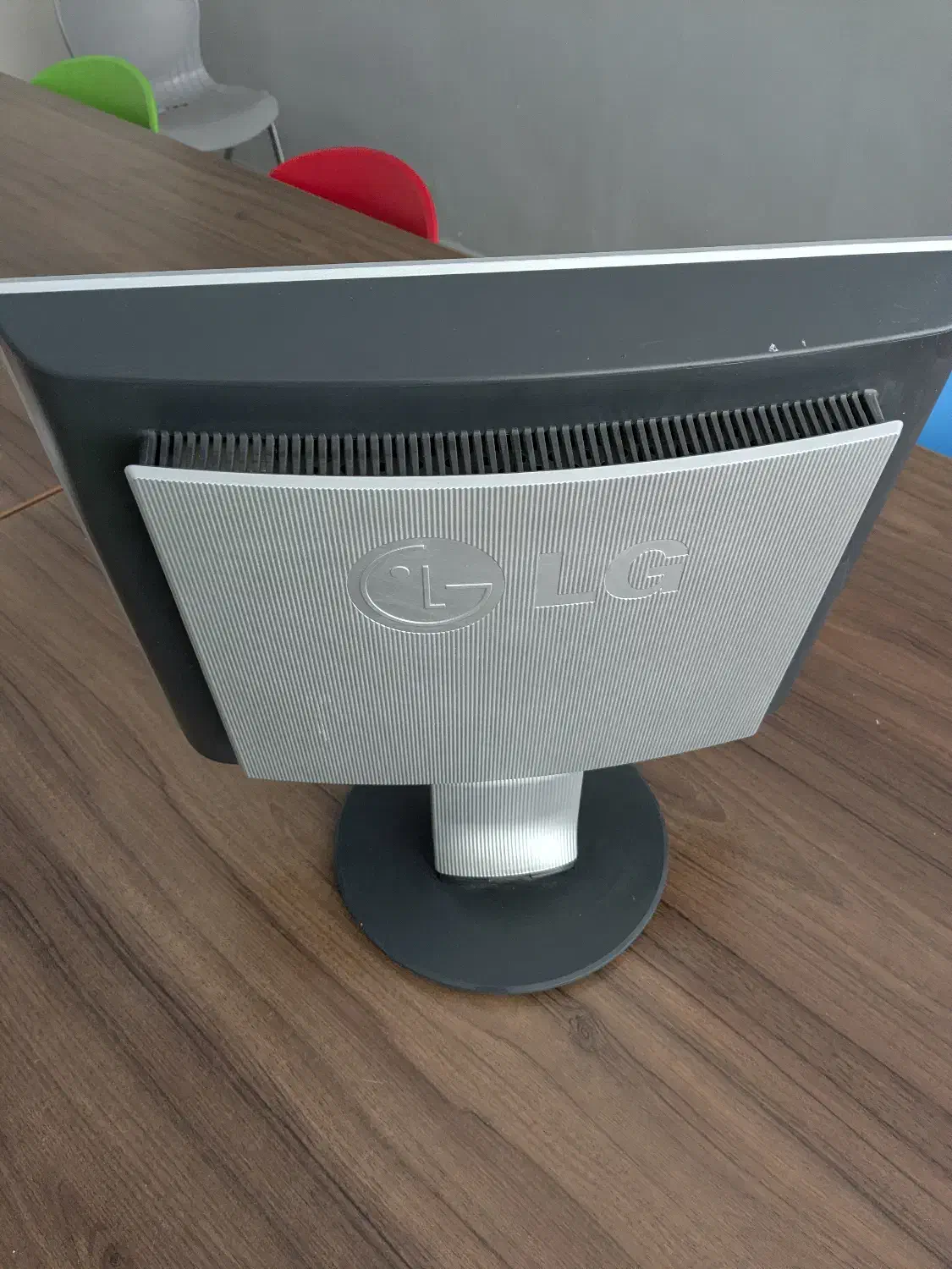 مانیتور ۱۷ اینچ ال جی فلترون|قطعات و لوازم جانبی رایانه|تهران, طرشت|دیوار