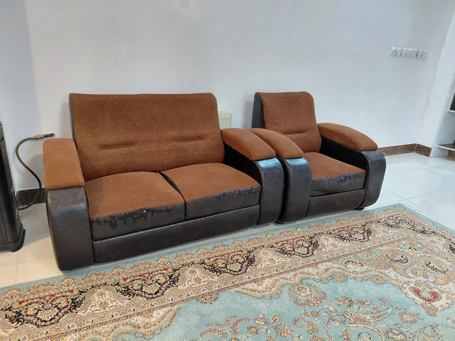 مبل دست دوم کلاسیک|مبلمان خانگی و میز عسلی|شهرضا, |دیوار