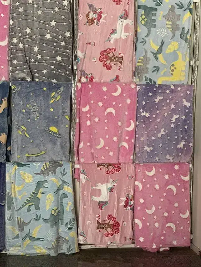 پتو شب نما|رختخواب، بالش، پتو|مسجد سلیمان, |دیوار