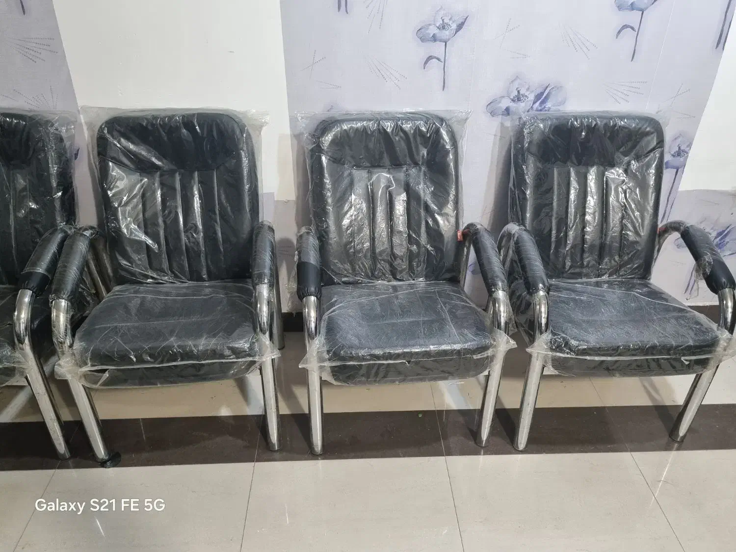 صندلی انتظار|صندلی و نیمکت|بندرعباس, |دیوار