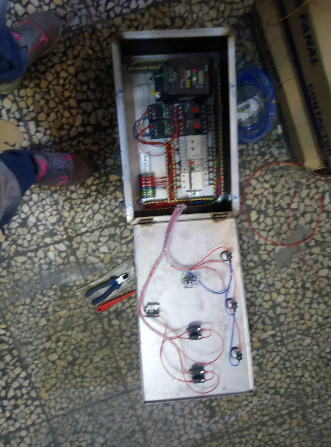 نصب و تنظیم انتن گیرنده های دیجیتال و سیمکشی و....|خدمات پیشه و مهارت|سهند, |دیوار