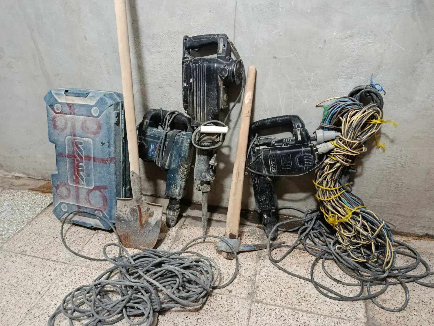 تخریب کلی وجزیی|خدمات پیشه و مهارت|شوش, |دیوار