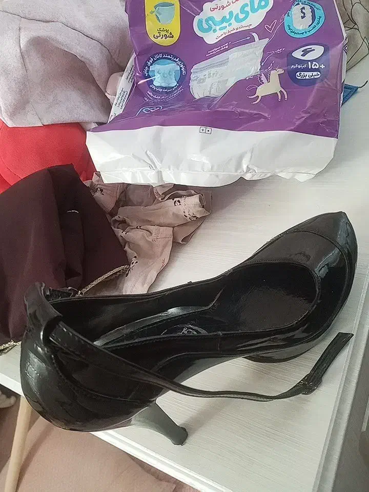 کفش‌ زنانه ۲۰۰ ت|کیف، کفش، کمربند|ورامین, ورامین|دیوار