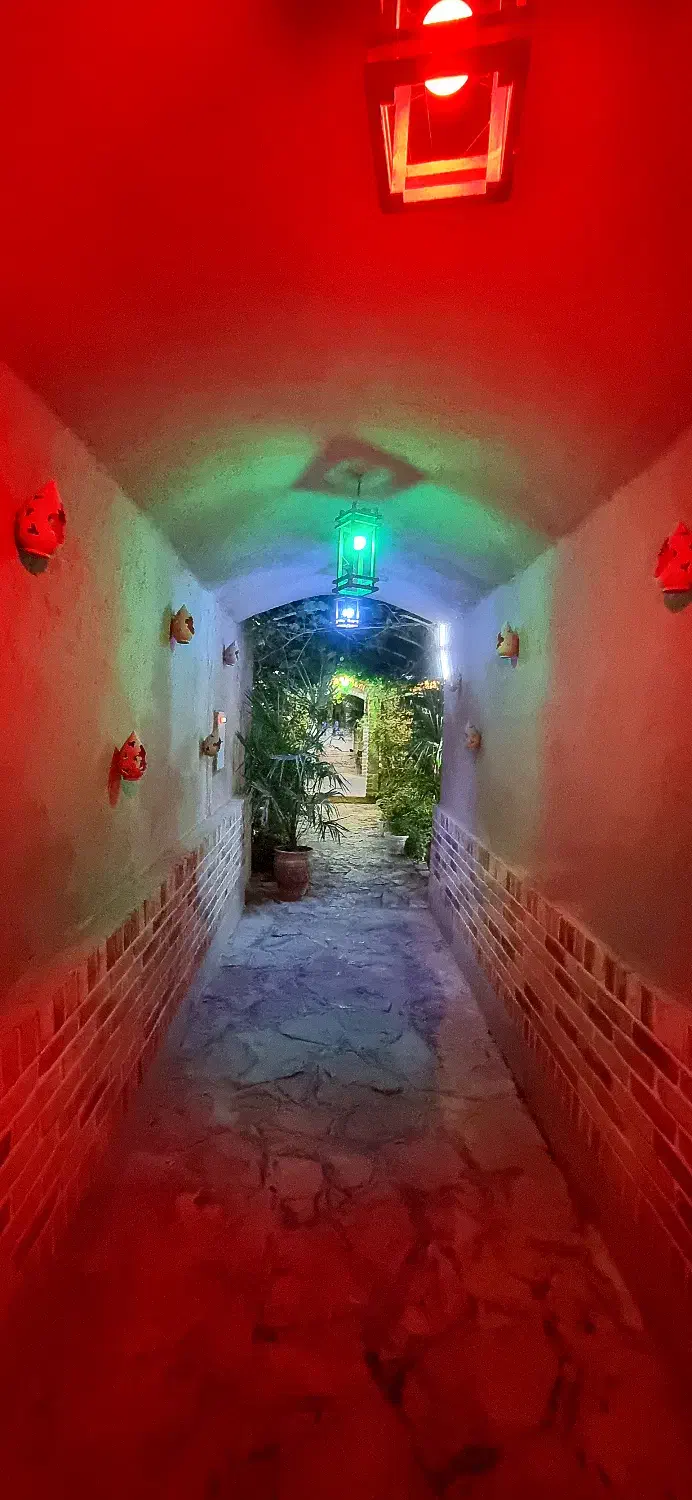 کلبه شیک و دنج در طرقبه با آلاچیق و آتشکده|اجارهٔ کوتاه‌مدت ویلا و باغ|مشهد, ویلاشهر|دیوار