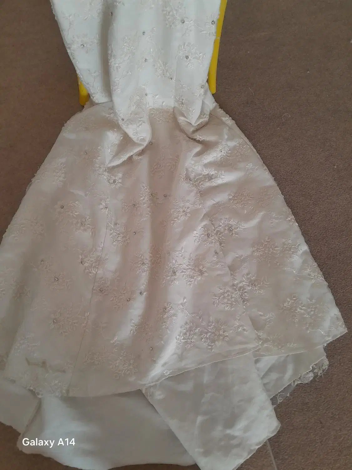 لباس عروس|لباس|سنندج, |دیوار