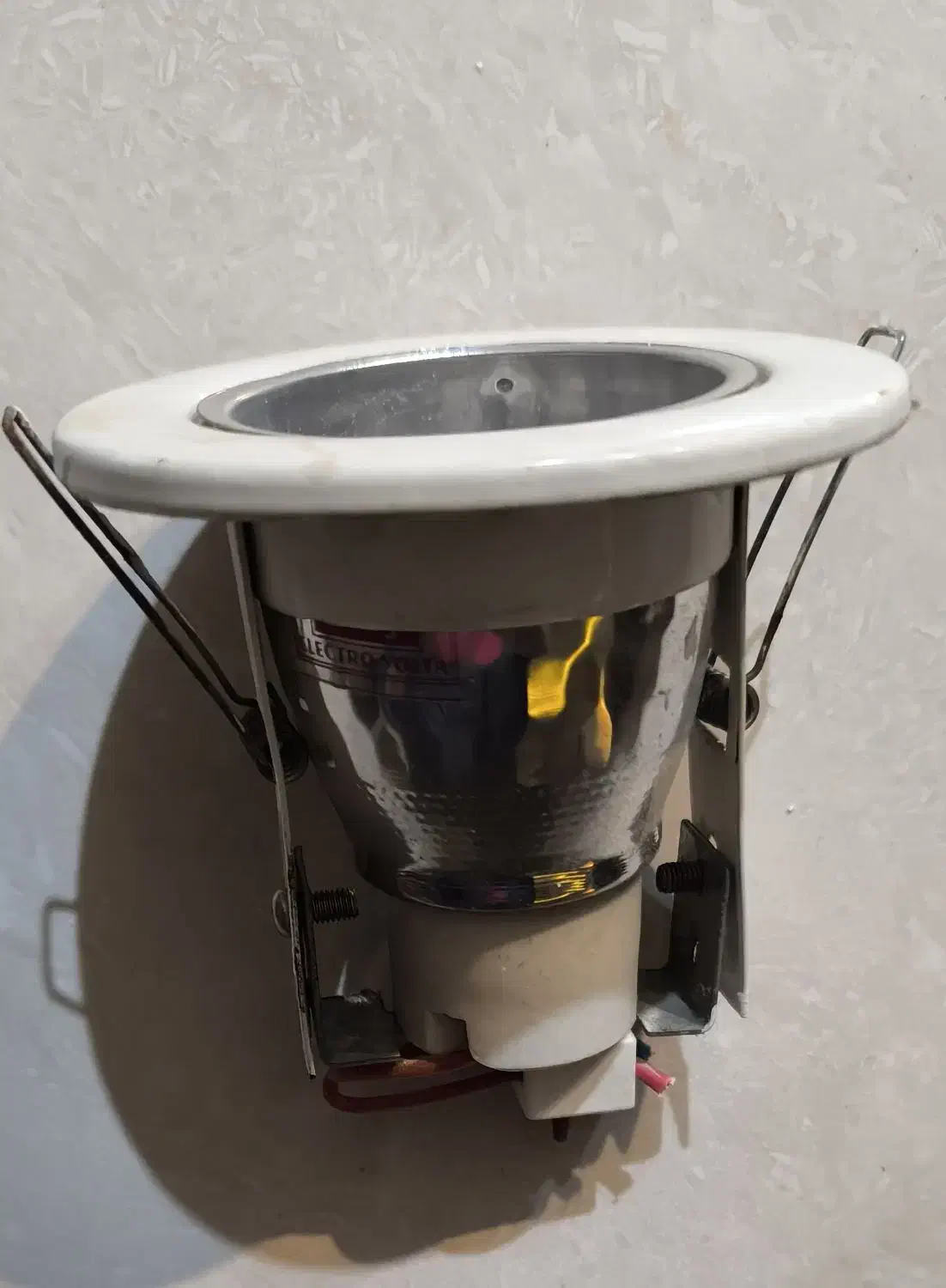 قاب لامپ سقفی توکار|لامپ و چراغ|گرگان, |دیوار