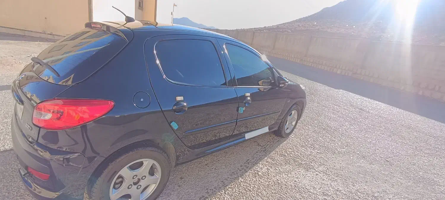 ۲۰۷ پانوراما مدل ۴۰۰|خودرو سواری و وانت|صدرا-فارس, فاز ۱|دیوار