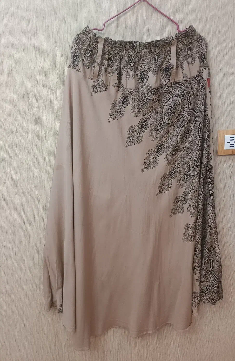 دامن|لباس|کرج, مهرویلا شمالی|دیوار