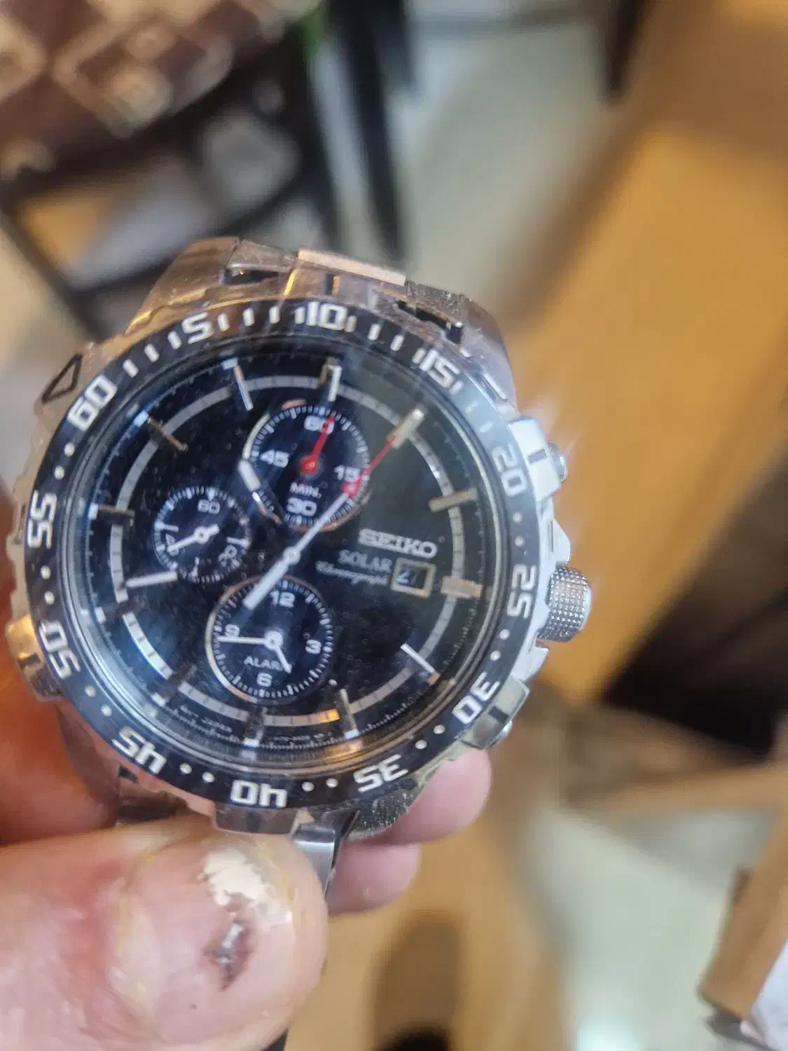 ساعت مچی|ساعت|منجیل, |دیوار