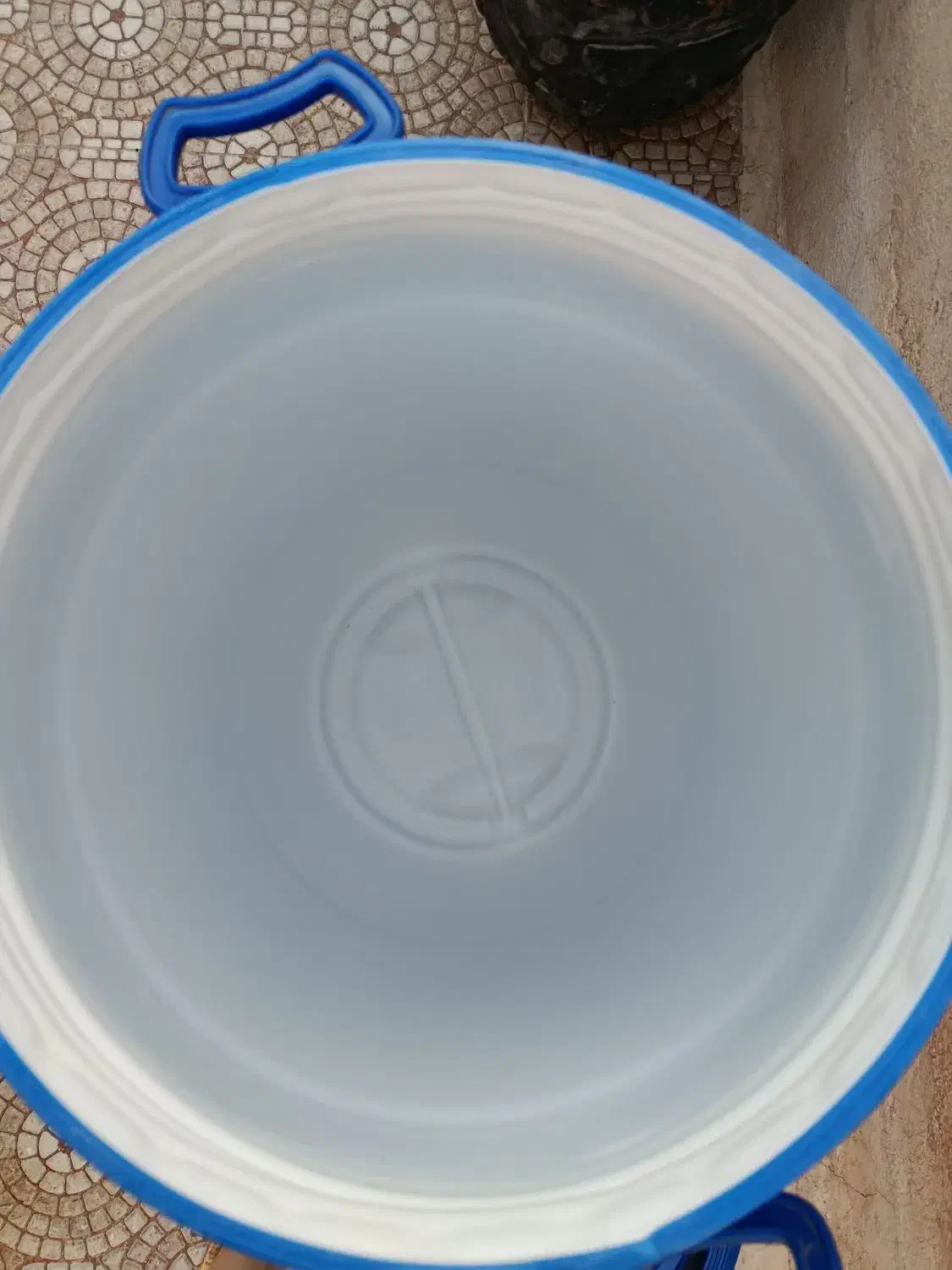 بشکه|ظروف نگهدارنده، پلاستیکی، یک‌بارمصرف|الوند, |دیوار