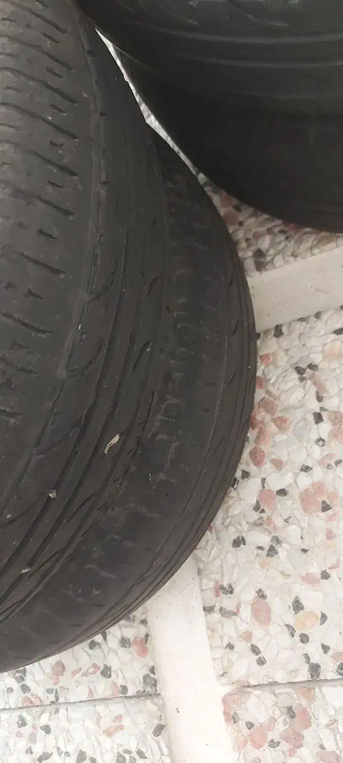 رینگ و لاستیک پراید|قطعات یدکی و لوازم جانبی|رشت, سیا اسطلخ|دیوار