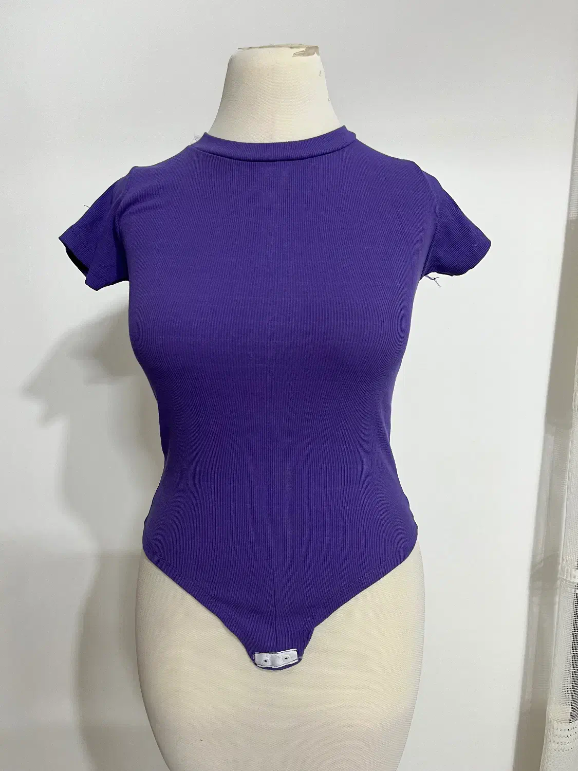 بادی|لباس|قائم‌شهر, |دیوار