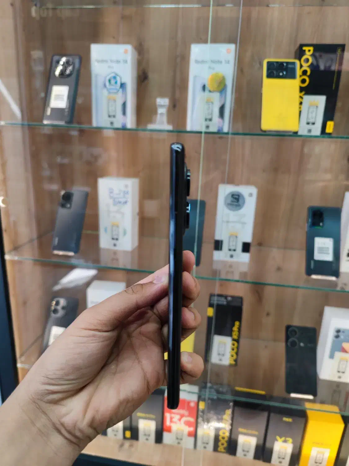 خرید و فروش انواع گوشی های نو و دست به بهترین قیمت|موبایل|زرند, |دیوار