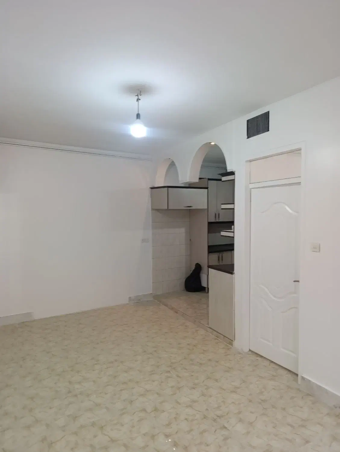 40 متر-تک واحدی -ط اول - تخلیه-تا مترو ۲ دقیقه