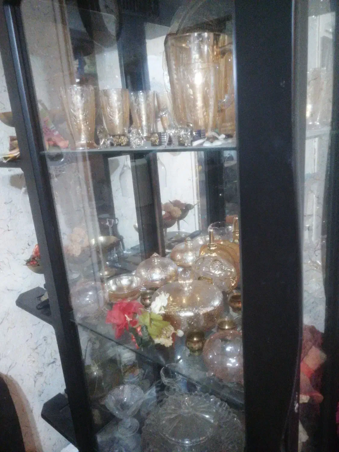 ظروف بسیار زیبا و آنتیک  خیلی خیلی قدیمی|کلکسیون اشیاء عتیقه|لاهیجان, جمهوری|دیوار