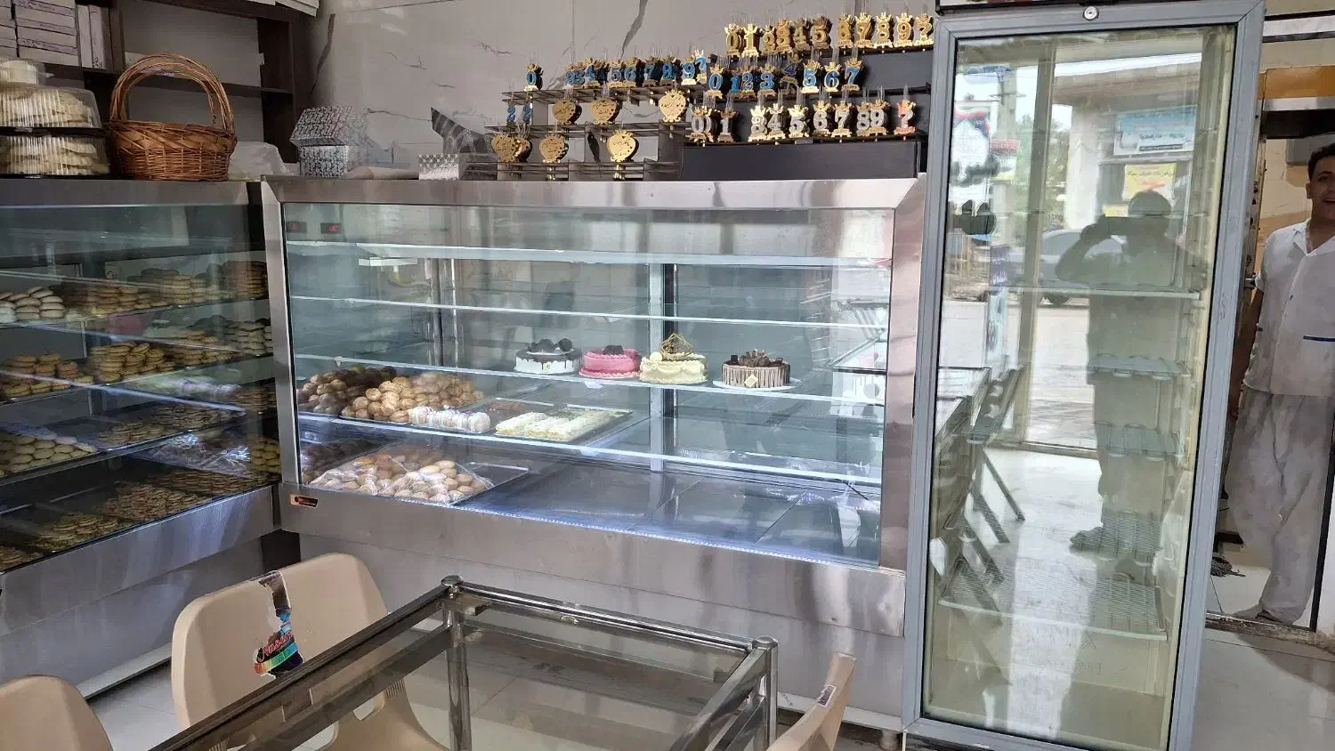 یخچال قنادی|کافی‌شاپ و رستوران|مینودشت, |دیوار