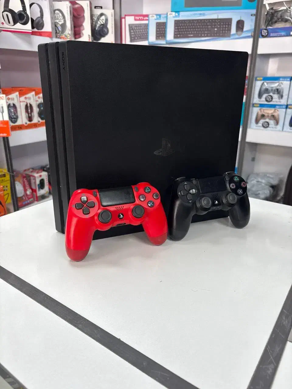 پلی استیشن 4 پرو کپی خور دو دسته|کنسول، بازی ویدئویی و آنلاین|اردکان, |دیوار