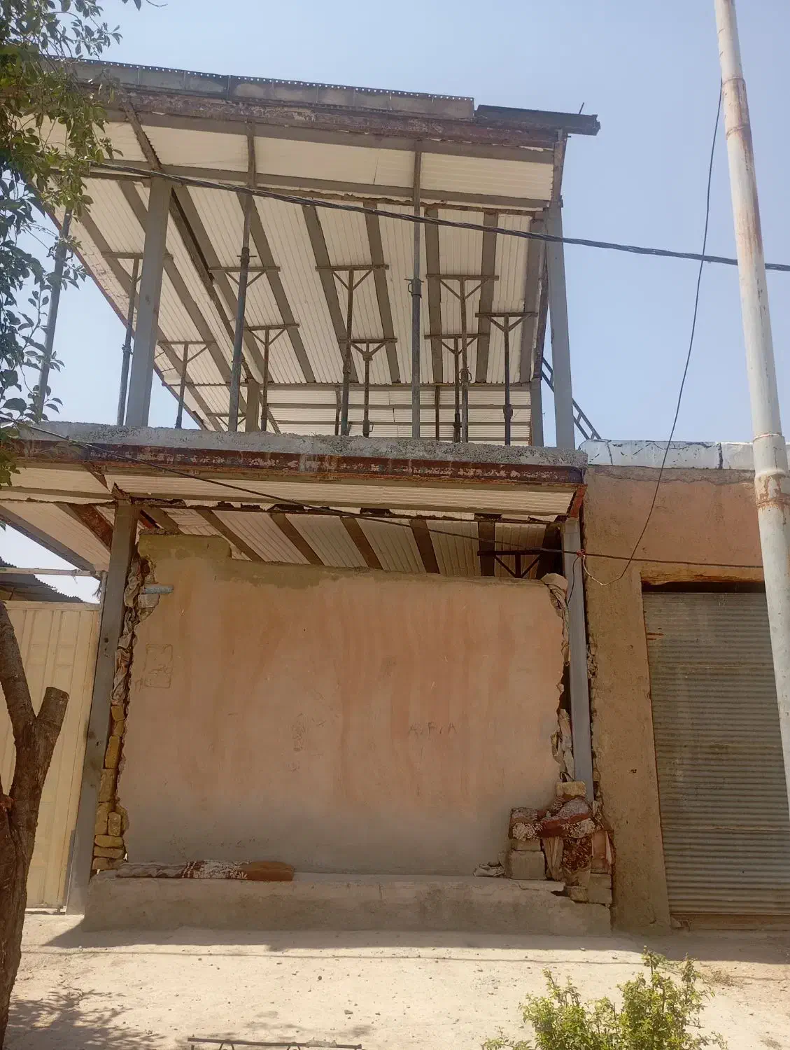 پیمانکاری  تخریب و و گود برداری .تولید تیرچه صنعتی|خدمات پیشه و مهارت|ابهر, |دیوار