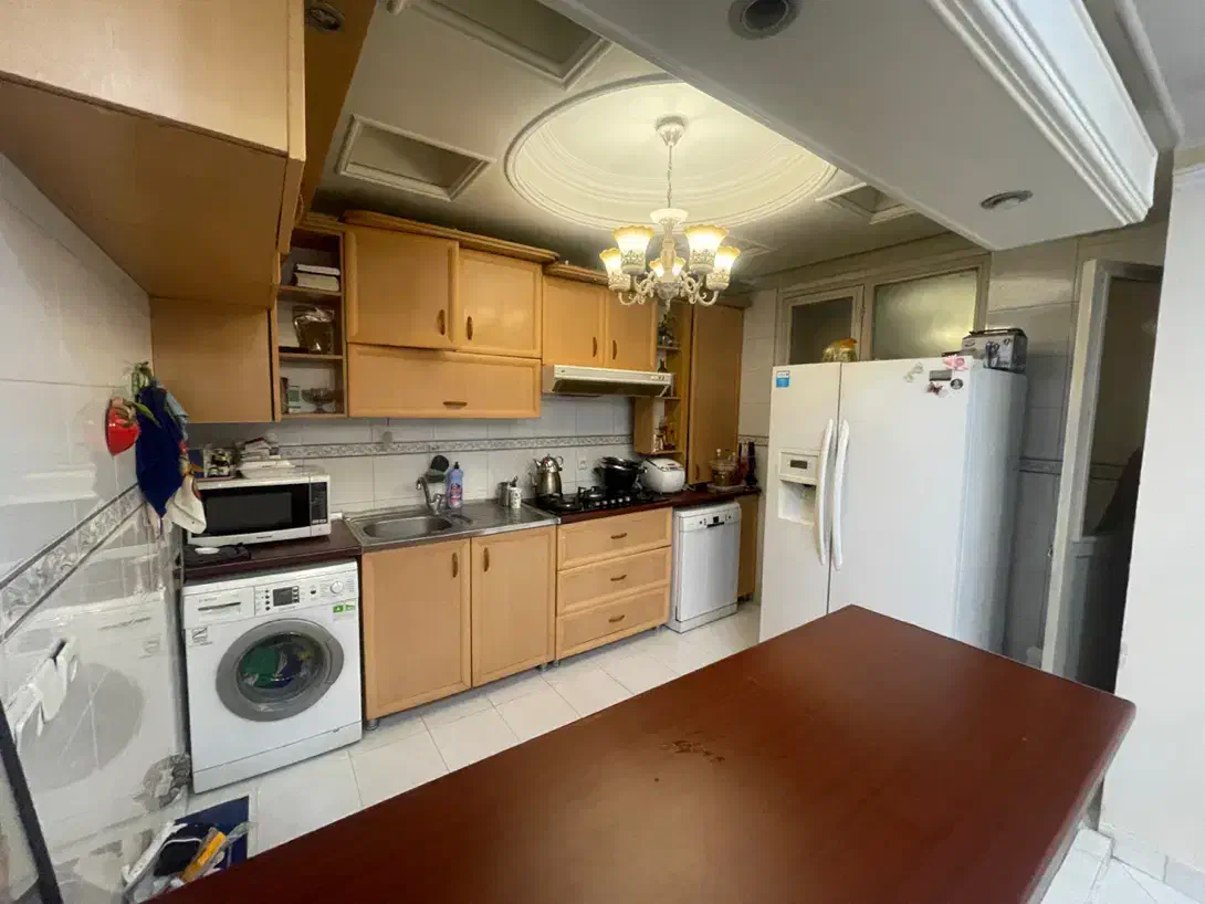 ۷۶ متر // ۲ پارکینگ // خیابان معینی  تصاویر واقعی