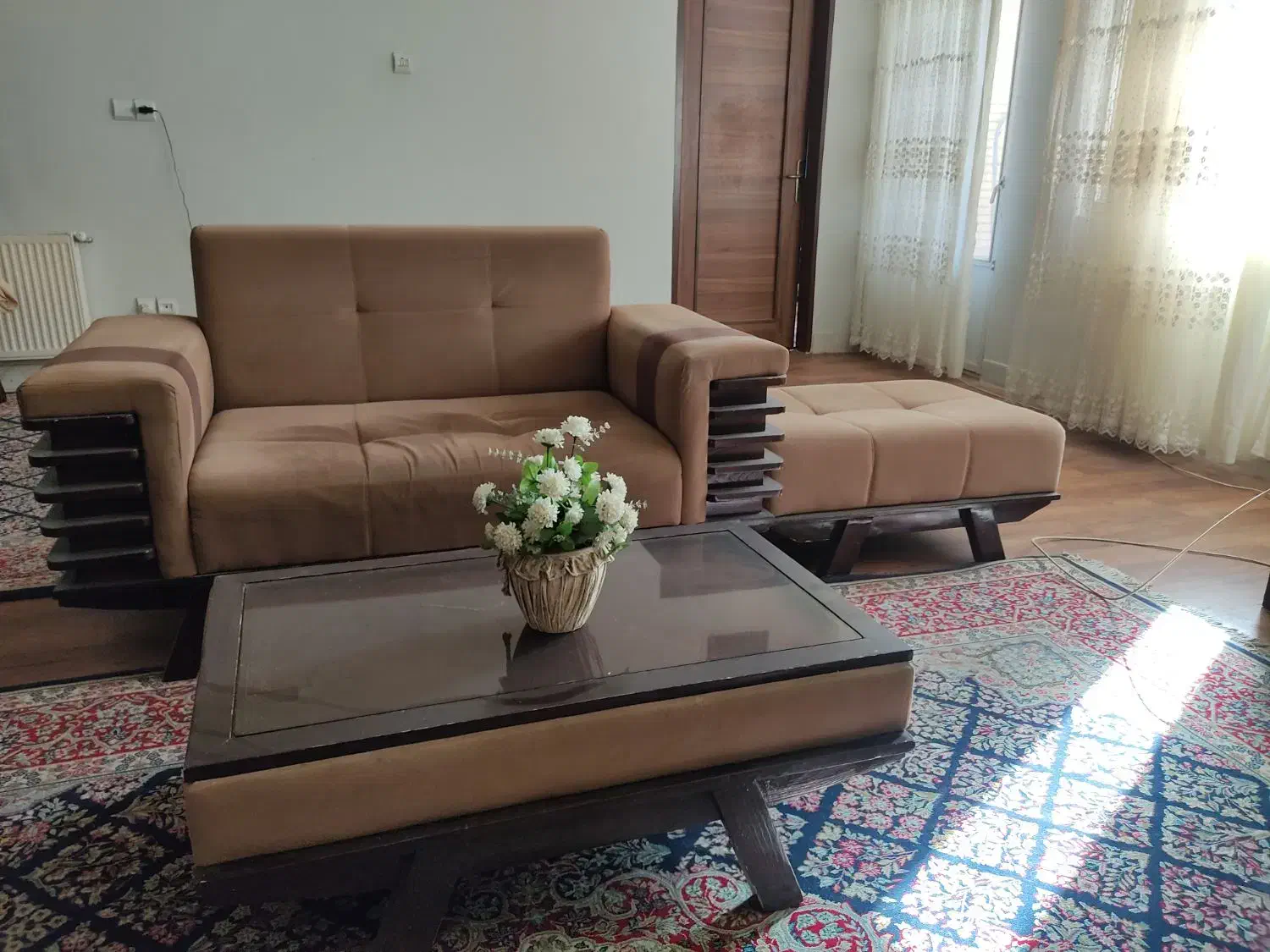 یک ست مبلمان راحتی|مبلمان خانگی و میز عسلی|شاهین‌شهر, چمران|دیوار