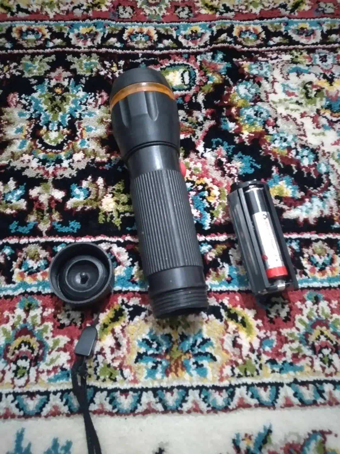 چرا غ قوه|لامپ و چراغ|پاوه, |دیوار