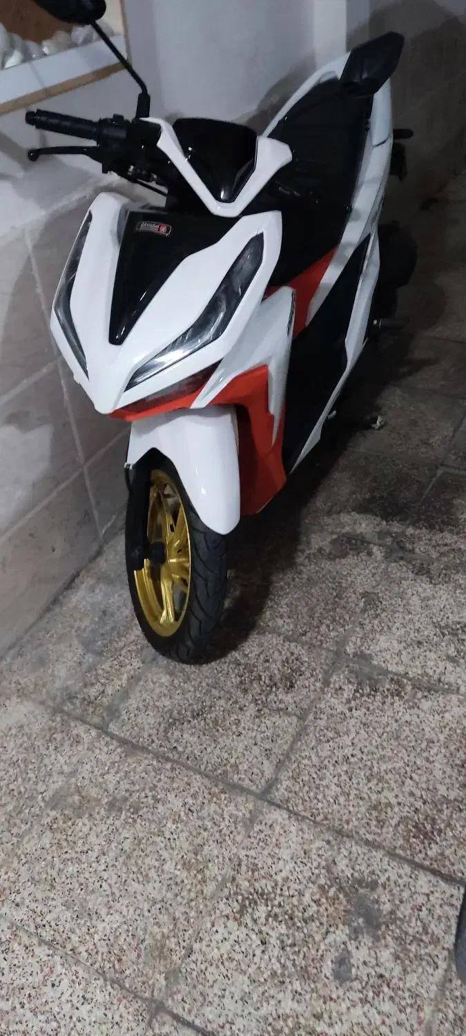 آوا متور 150مدل403 بسیار تمیز و کم کار|موتورسیکلت|تهران, بهار|دیوار