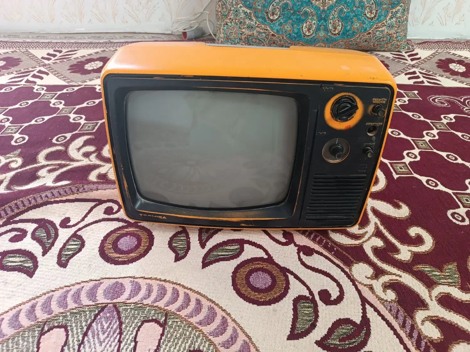 تلویزیون سیاه سفید|تلویزیون و پروژکتور|فارسان, |دیوار