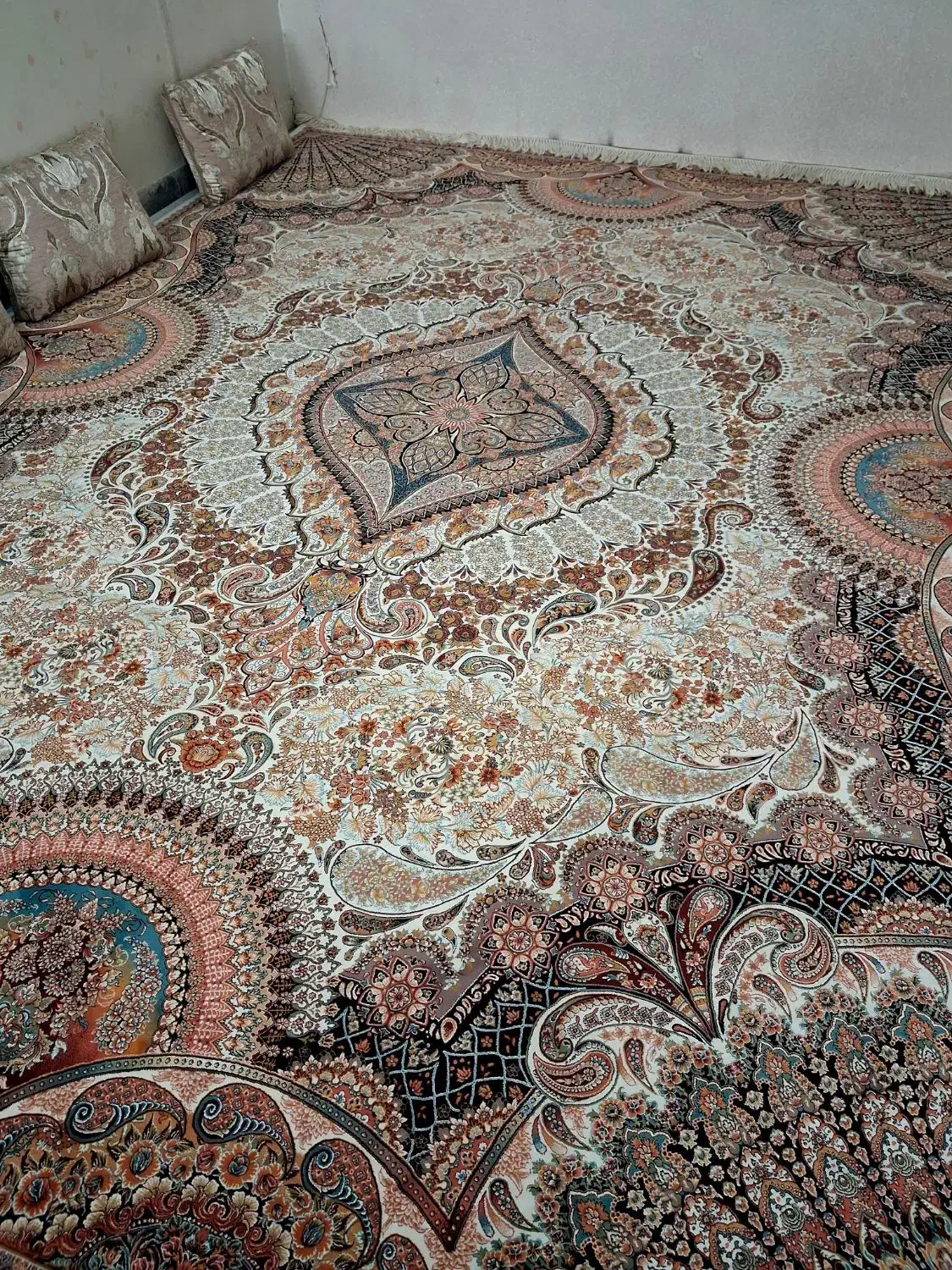 فرش|فرش|قم, نیروگاه|دیوار